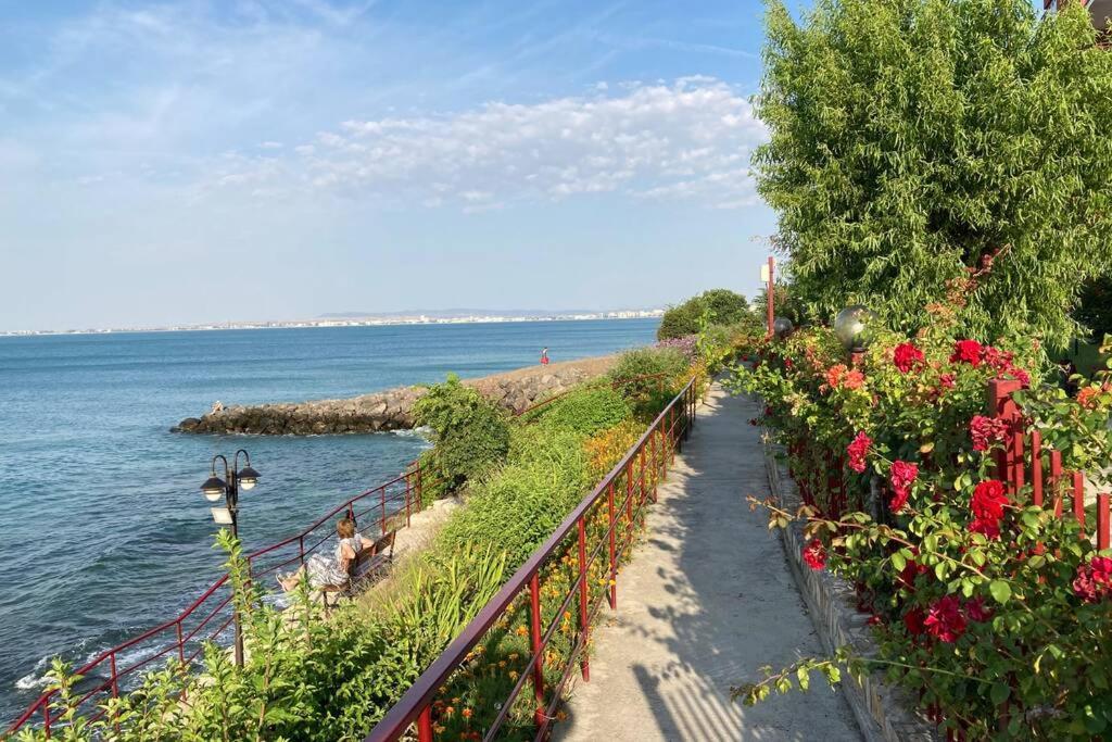 Marina View Fort Beach Studio Свети-Влас Экстерьер фото